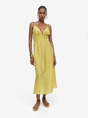 H&M chartreuse maxi dress 💚💛